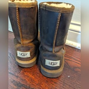 Uggs, classic brown leather, 2
